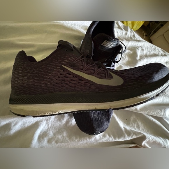 Pre-loved excellent
Nike Men's Black Running Shoes
MSRP 120 $ - Picture 1 of 8